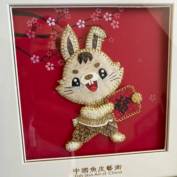 Chinese framed folk art handmade fish skin year of rabbit - Picture 5 of 7